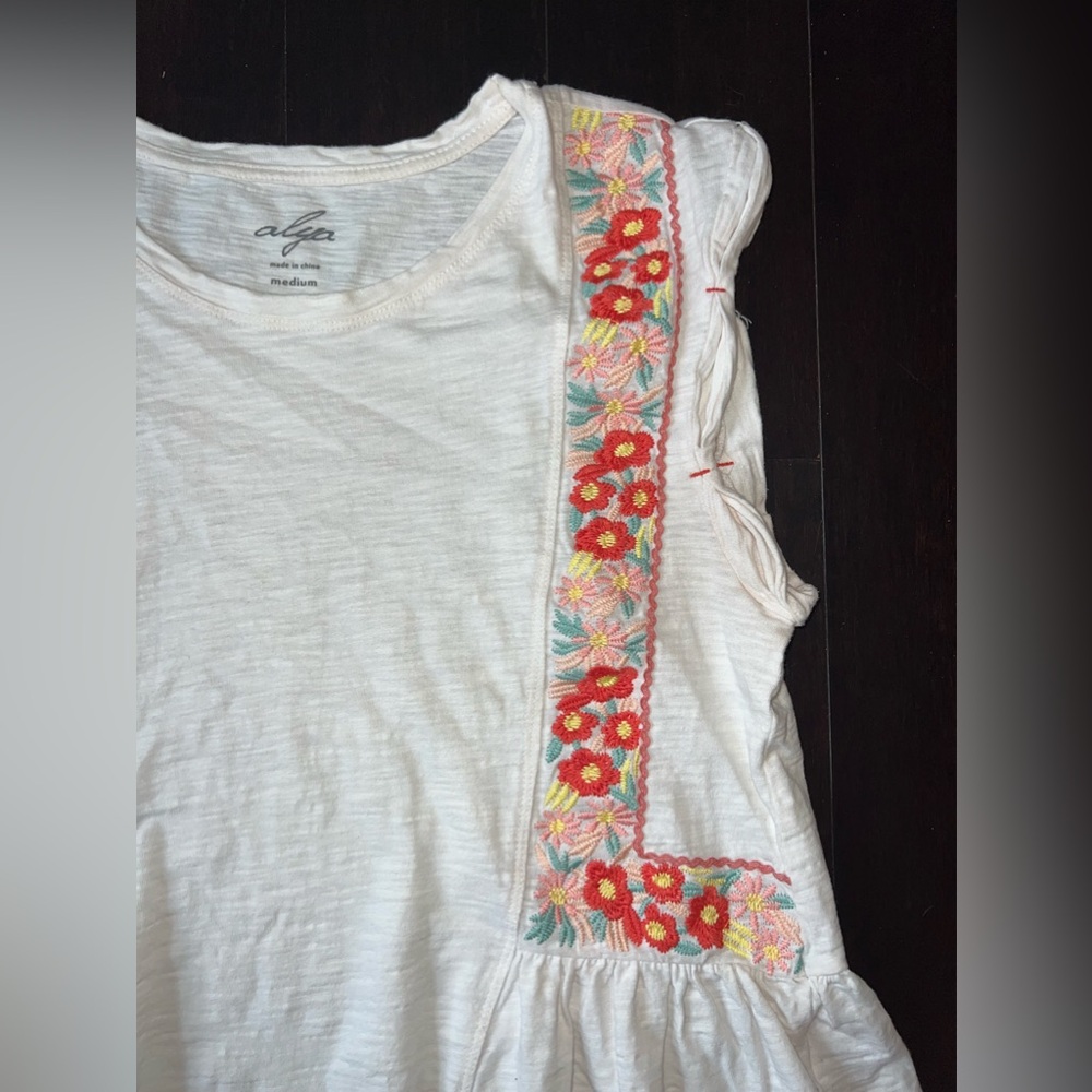 Francescas Boho Embroidered Peplum Top White Sleeveless Floral Medium - Picture 7 of 10